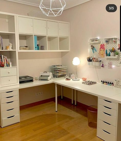 Office Craft Room Combo, Office Aesthetic, Desain Pantry, Sewing Room Design, Dream Craft Room, Craft Room Design, Study Room Decor, Small Room Design, Craft Room Office