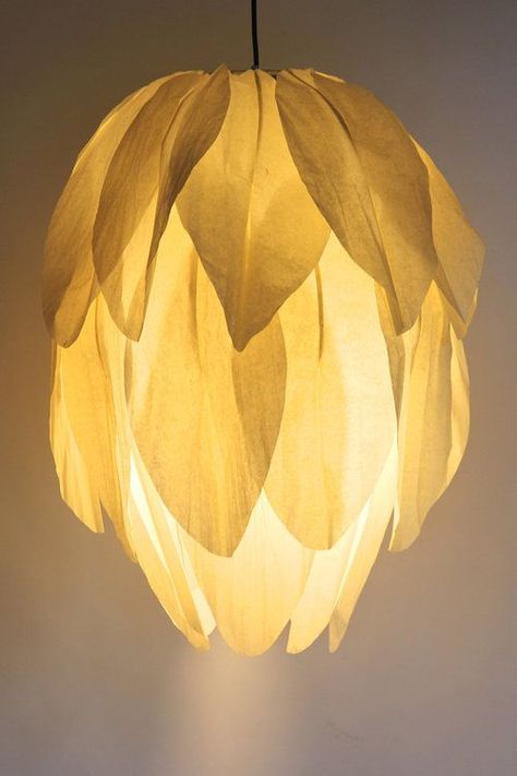 Lamp Shade Inspiration, Japanese Lamp Shade, Washi Paper Lamp, Homemade Lamp Shades, Palm Lamp, Flower Tissue Paper, Lamp Shade Design, Homemade Lamps, Origami Lights