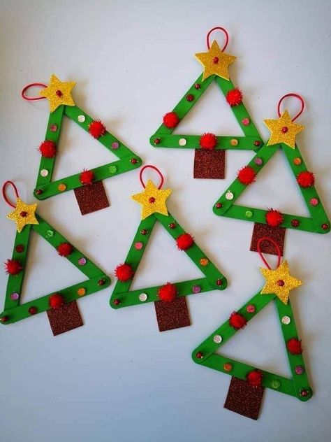 Stick Christmas Tree, December Crafts, Christmas Crafts For Toddlers, Preschool Christmas Crafts, Christmas Crafts For Kids To Make, Christmas Arts And Crafts, Christmas Tree Crafts, Winter Crafts For Kids, Preschool Christmas