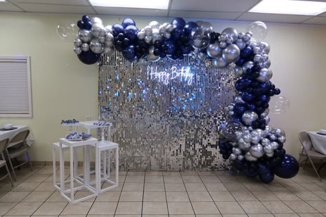 Silver And Navy Blue Centerpieces, Navy Blue And White Balloon Garland, Navy And Silver Decorations, Navy Blue And Silver Balloon Garland, Blue And Silver Balloon Decorations, Navy Blue And Silver Birthday Party, Blue And Silver Prom Decorations, Royal Blue And Silver Party Decorations For Men, Midnight Blue Decorations