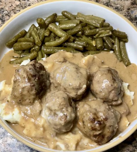 Mississippi Meatballs, Meatballs In The Crockpot, Crockpot Chicken And Noodles, Tender Meatballs, Crock Pot Meatballs, Yummy Dishes, Crockpot Cooking, Homemade Meatballs, Crockpot Recipes Slow Cooker