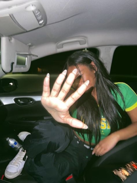 Car, selfie, flash, brasil, brasil shirt, night, nighttime photoshoot, black, black girl, teen, teenager, american dream character, aesthetic, aestheticlly pleasing, photoshoot Car Poses Black Women, Good Picture Poses For Instagram, Nighttime Photoshoot Ideas At Home, Nighttime Ig Pics, Nighttime Photoshoot Ideas Aesthetic, Night Out Aesthetic Pictures, Aesthetic Pictures Photoshoot, Pictures In Car At Night, In Car Picture Ideas Night