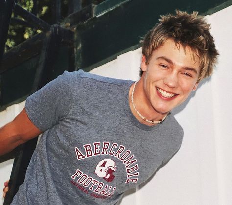 Young Chad Michael Murray. Chad Micheals, Gilmore Guys, Michael Murray, Chad Michael Murray, Taylor Lautner, Blonde Guys, Channing Tatum, The Perfect Guy, Hottest Guy Ever