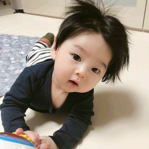 Baby Park, Baby Tumblr, Baby Boy Pictures, Korean Baby, Cute Asian Babies, Ulzzang Kids, Korean Babies, Asian Kids