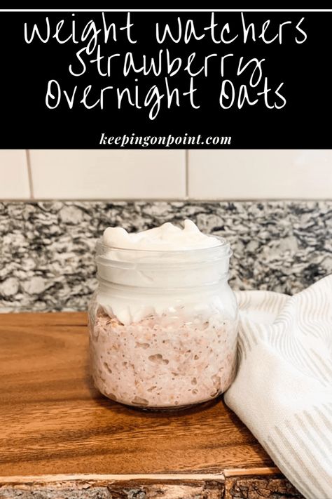 Strawberry Overnight Oats Strawberry Overnight Oats Recipe, Keeping On Point, Strawberry Overnight Oats, Breakfast Oats Overnight, Overnight Oatmeal Recipes, Easy Overnight Oats, Breakfast Oatmeal Recipes, Baked Oatmeal Cups, Strawberry Oatmeal