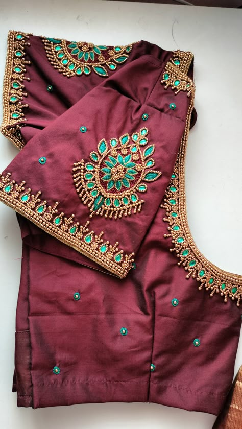 Merun Colour Aari Blouse Design, Simple Embroidery Blouse Designs, Blouse Aari Work, Casual Blouse Designs, Latest Blouse Neck Designs, Magam Work Designs, Aari Blouse Design, Maggam Designs, Magam Work