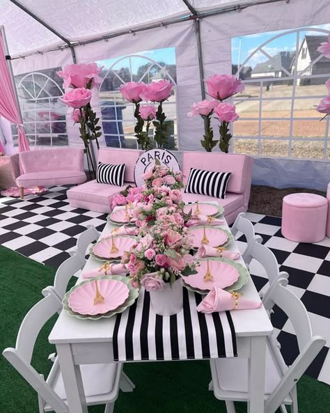 Barbie In Paris Birthday Party, Paris Themed Tablescapes, Paris Themed Birthday Party For Adults, Paris 15 Theme Party, Emily In Paris Theme Party Decorations, Paris Cafe Theme Party, Parisian Chic Party, Outdoor Paris Theme Party, Paris Theme Table Setting