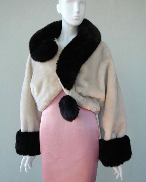 1,273 Likes, 34 Comments - Butch Wax Vintage (@butchwaxvintage) on Instagram: “A documented #1994 #moschino #questionmark #fauxfur #jacket that belongs to the MET's private…” Question Mark Jacket, Moschino Question Mark Coat, Question Mark Coat, Moschino Question Mark, Question Mark Clothes, Camp Couture, Question Mark Design, Batman Design, Franco Moschino