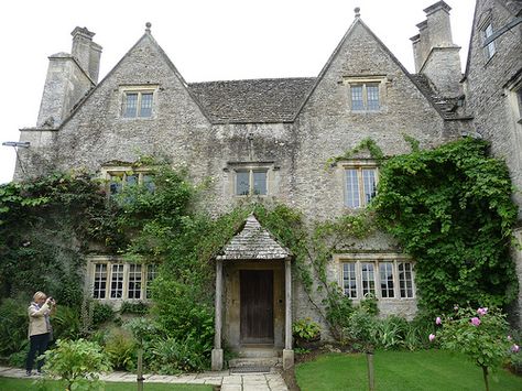 Morris Homes, Cotswold Villages, William Morris Art, William Morris Designs, Stately Home, Arts And Crafts Movement, Manor House, Of Wallpaper, William Morris