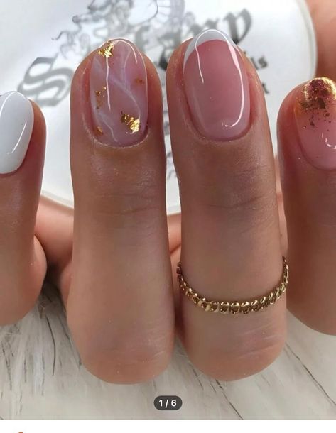 French Nails Style, Nails With Foil Art, Short False Nails, French Art Nail Design, Wedding Simple Nails, Short Nails Graduation, Short French With Design, Short Nail French Designs, Nails Graduation Ideas