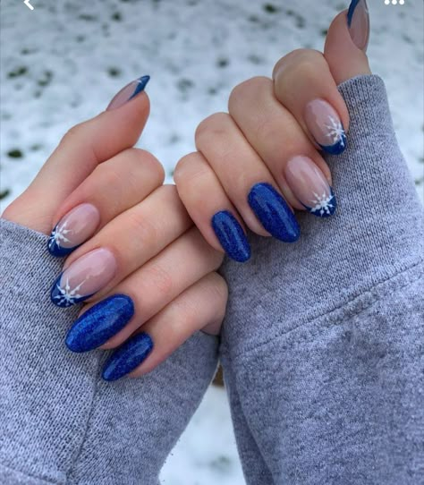 Navy Blue Festive Nails, Christmas Nails New Years, Christmas Nails Blue Glitter, Nails For Christmas Blue, Royal Blue Holiday Nails, Nails In December, Non Christmas Winter Nails, Late December Nails, Christmas Nails Almond Blue