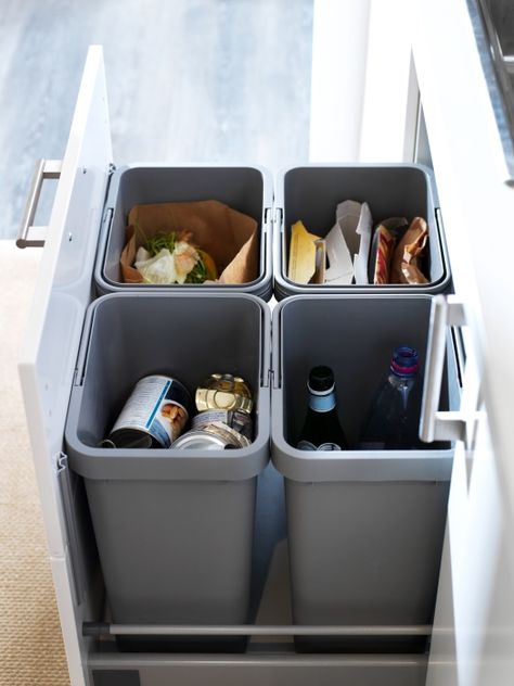 With our RATIONELL waste sorting system, you can separate your recyclables right away in your kitchen. Simply open your cabinets or drawers and toss in scraps as you work. The bins are easy to lift and carry, and lids lock in odors. Dapur Ikea, Kabinet Dapur, Kitchen Organisation, Kitchen Drawers, Kitchen Diner, Ikea Kitchen, Cheap Decor, Recycling Bins, Plastic Waste