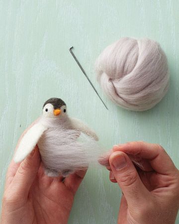 How to Make a Needle-Felted Penguin Felt Penguin, Needle Felting Diy, Martha Stewart Crafts, Needle Felting Tutorials, Needle Felting Projects, Wool Projects, Felting Tutorials, Felt Birds, Wool Crafts