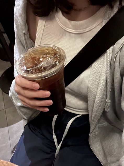 Iced americano, iced americano aesthetic, y2k Outfit, outfit with coffee, coffee, y2k, y2k fit, y2k coffee iced americano Americano Iced Coffee, Coffee On The Go Aesthetic, Ice Americano Coffee Aesthetic, Iced Americano Aesthetic, Ice Americano Coffee, Americano Aesthetic, Coffee Girl Aesthetic, Girl Drinking Coffee, Iced Coffee Aesthetic