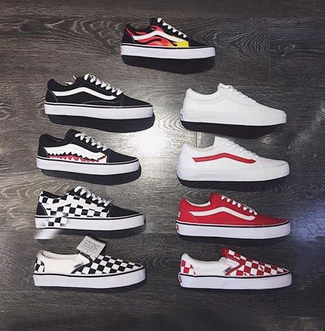 Skate Wear, High Top Vans, Vans Off The Wall, Sneakers Men Fashion, Vans Old Skool Sneaker, Mens Casual, Off The Wall, Fitness Inspo, Mens Casual Shoes