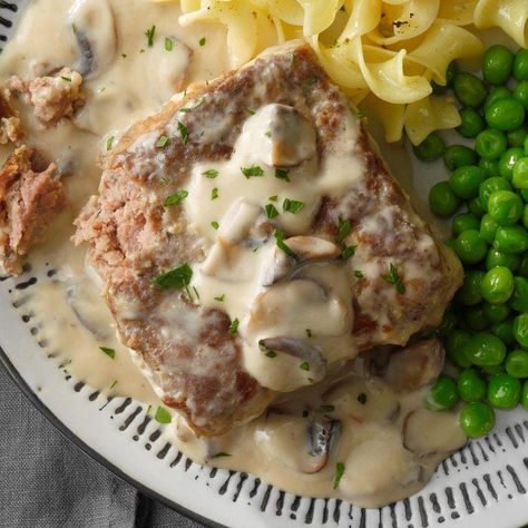 Poor Man’s Steak Beef Main Dishes, Slow Cooker Salisbury Steak, Salisbury Steak Recipes, Beef Ground, Ground Beef Dishes, Poor Man, Salisbury Steak, Crockpot Slow Cooker, Hamburger Recipes