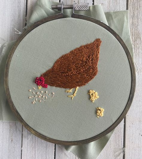 Garden Embroidery, Embroidery Hoop Crafts, Hen Chicken, Embroidery Sampler, Easter Embroidery, Punch Needle Patterns, Embroidered Quilts, Baby Sewing Projects, Embroidery Materials