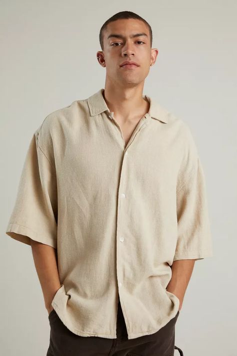 Birthdays Outfits, Oversized Button Down Shirt Outfit, Button Shirt Outfit, Oversized Shirt Outfit, Sneakers Outfit Casual, Oversized Linen Shirt, Shirt Outfit Men, Shirt Dress Outfit, Oversized Button Down Shirt