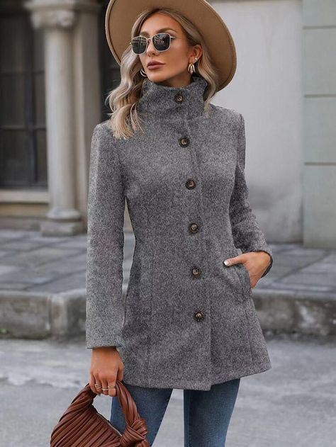 Tweed Overcoat, Trendy Winter Outfits, Women Overcoat, Off Shoulder Fashion, Trendy Winter, Casual Vest, Fur Fashion, Grey Fashion, Winter Dresses