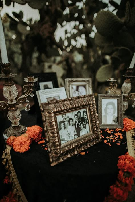 Photos Of Passed Loved Ones Wedding, Ofrenda Table Wedding, Wedding Ofrenda Ideas, Black And White Ofrenda, Ofrenda At Wedding, Ofrenda For Wedding, Dia Los Muertos Wedding, Dia De Los Muertos Wedding Ideas Decor, Mexican Goth Wedding