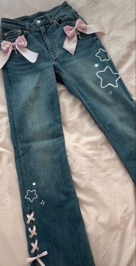 Couqutte Jeans, Bow On Jeans, Ribbon On Jeans, Bows On Jeans, Jean Custom Ideas, Diy Coquette Clothes, Jeans With Bows, Coquette Bottoms, Designs For Jeans