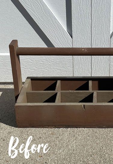 Wooden Caddy Decor Ideas, Diy Tray Makeover, Wooden Tool Caddy, Silver Tray Decor, Silver Plate Decor, Diy Toolbox, Old Tool Boxes, Wooden Box Diy, Tool Box Diy