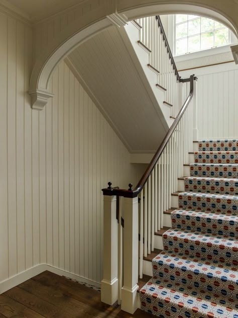 Staircase Design - Fine Homebuilding Stairway Railing Ideas, Dutch Colonial House, Gil Schafer, Foyer With Stairs, Kenwood House, Dutch Colonial Homes, Foyer Stairs, Stairway Decorating, Traditional Staircase