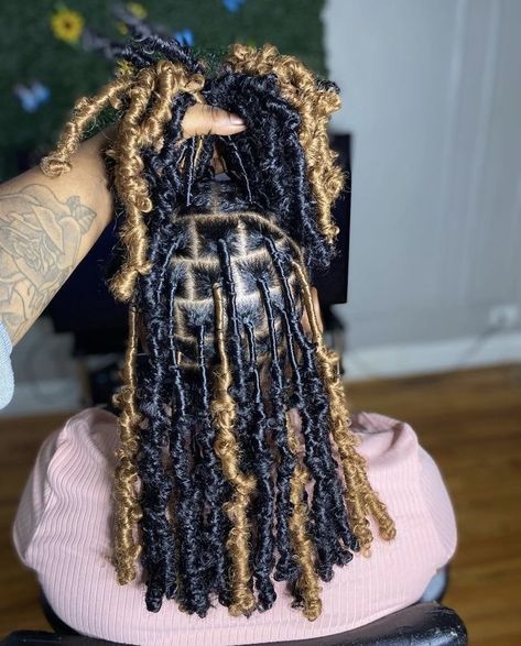 Colored Locs Ideas, Big Soft Locs, Curly Soft Locs, Medium Goddess Braids, Thicker Braids, Braids Under Wig, Braid Hairstyles For Wedding, Soft Locs With Color, Up Curly Hairstyles