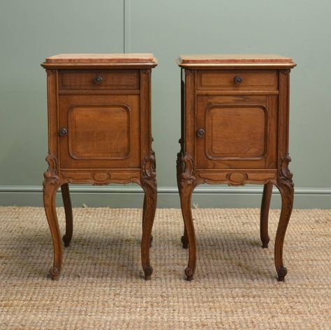 Pair of Edwardian Oak Antique Bedside Cabinets Old Bedside Table, Nightstands Ideas Bedside Tables, Antique Bedside Tables, Antique Things, Vintage Bedside Table, Antique Bedroom, Antique Side Table, Oak Bedside Tables, Bedside Cabinets