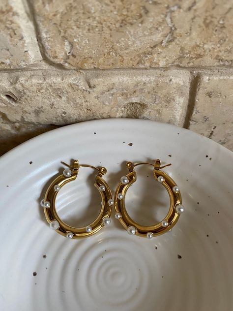 Bright Shinning Multiple Pearl CC Shape Hoop Earring, Round Circle Hoop Earring for Her, 18K gold by eVEUnitedKingdom on Etsy Gold Bubbles, Trending Necklaces, Bangle Ring, Jewellery Uk, Pearl Hoop Earrings, Circle Earrings, Round Earrings, Star Earrings, Jewelry Pouch