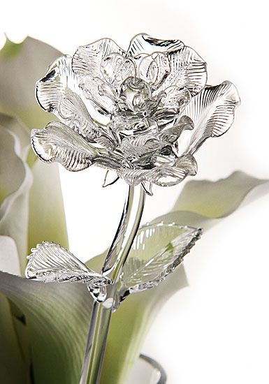 Swarovski Crystal Figurines, Crystal Flowers, Glass Rose, Crystal Glassware, Crystal Figurines, Glass Figurines, Crystal Vase, Waterford Crystal, Crystal Rose