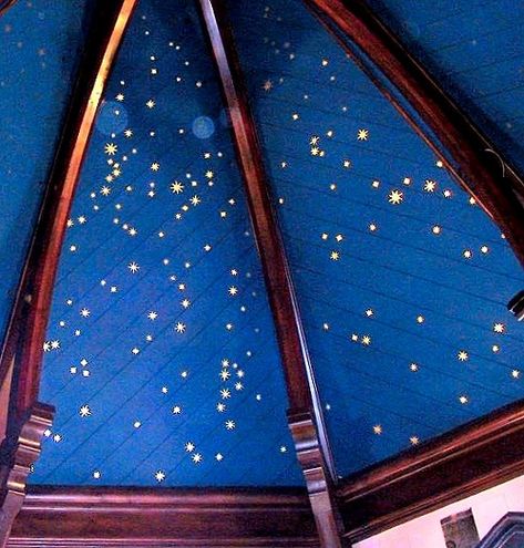 Moroccan star ceiling with tiny pinpricks of light against a rich blue background Witchy Room, Blue Ceilings, Star Ceiling, Ceiling Murals, Ravenclaw, My New Room, 인테리어 디자인, My Dream Home, Future House