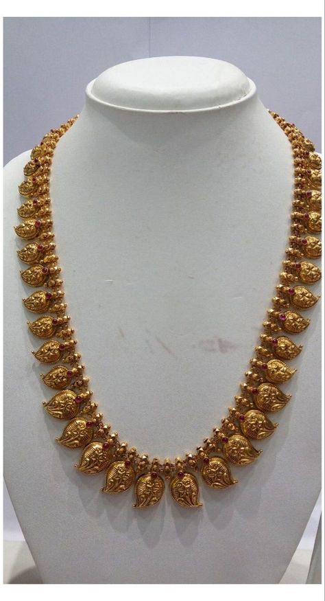 Mango Design Long Necklace Gold, Aaram Gold Designs, Mango Haaram Designs Gold, Mango Design Necklace Gold, Mango Necklace Indian Gold, Mango Mala Jewellery Gold, Long Necklace Gold Indian Bridal, Long Haram Designs Indian, Long Chains Indian Gold