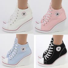 White converse wedges. Size 5.5 Converse Wedges, Áo Blu, Ankle Lace Up Boots, Converse Outfits, Wedge Trainers, Stylish Lady, Kawaii Shoes, Prom Heels, Trainer Heels