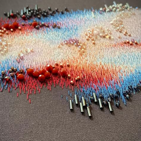 Abstract Bead Embroidery, Beaded Embroidery Patterns, Abstract Embroidery Designs, Gradient Embroidery, Embroidery Runway, Ombre Embroidery, Ombre Techniques, Wire Embroidery, Embroidery Abstract