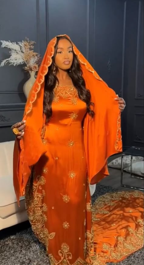 Wedding Dirac Somali, Somali Wedding Outfits, Somali Bridal Dress, Somali Dirac Wedding, Dirac Somali Dresses, Pretty Somali Girl, Somali Wedding Dress, Somali Wedding Dirac, Somali Bridal Dirac