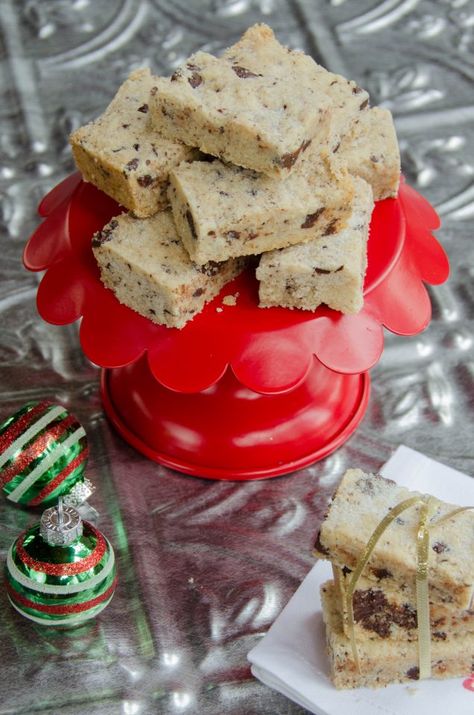 shortbread-vert-2 Chocolate Chunk Shortbread, Shortbread Chocolate, Best Shortbread, Philips Air Fryer, Blue Jean Chef, Season Recipes, Shortbread Recipe, Cookies To Make, Berry Tart