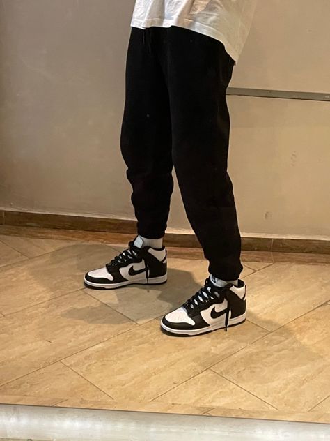 Dunk High Outfit Man, Nike Dunk High Outfit Men, Gray Sweatpants Outfit Men, Nike Dunks Outfit Men, Nike Dunk High Outfit, Panda Dunk High, Dunk High Outfit, Nike Jordan Outfit, Nike Dunks Outfit