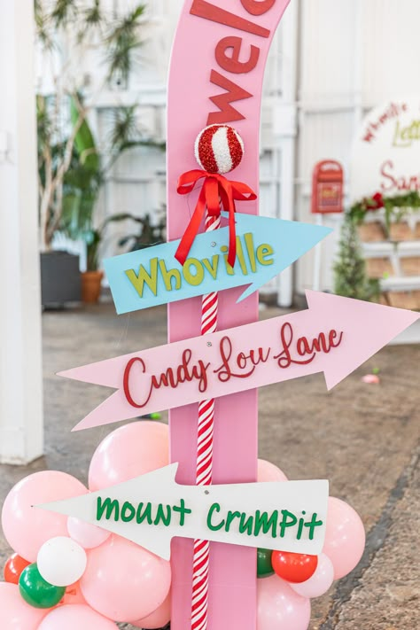 Grinch Photo Shoot, Grinch Christmas Party Ideas, Whoville Christmas Decorations, Lady Decluttered, Grinch Trees, Grinch Decorations, Baby Grinch, Whoville Christmas, Grinch Christmas Party