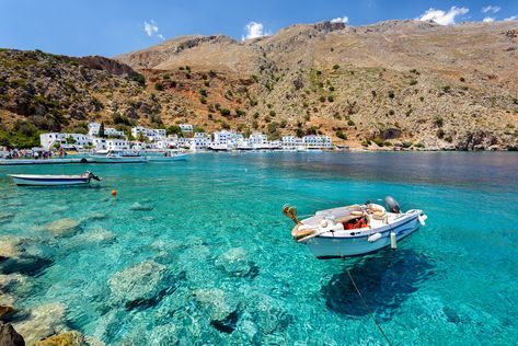 11 raisons d'aller découvrir la Crète #crete #beach #paradise #travel Greece Culture, Greece Beach, Crete Island, Best Family Vacations, Greece Holiday, Heraklion, Greece Islands, Summer Getaway, Visiting Greece