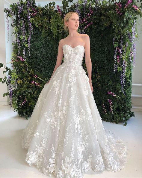 Rita Vinieris, Wedding Dresses Kleinfeld, Kleinfeld Bridal, Pretty Wedding Dresses, Dream Wedding Ideas Dresses, Satin Wedding, Dreamy Wedding, Wedding Dress Inspiration, Beautiful Wedding Dresses