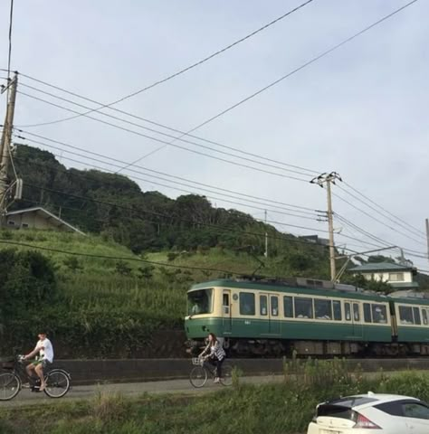 Train, Cars, Green, White