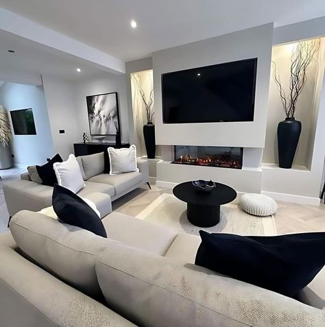 Modern Apartment Living Room, White Living Room Decor, Apartment Decorating Living, Black Living Room, Apartment Living Room Design, Dream Apartment Decor, Future Apartment Decor, Home Design Living Room, Living Room Decor Cozy