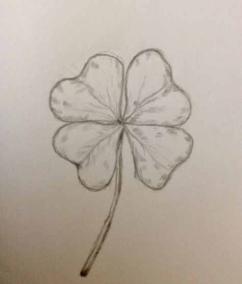 Clovers Drawing, Clover Sketch, Four Leaf Clover Drawing, Clover Drawing, Horse Sketches, Diy Hobbies, Leaves Sketch, Pencil Sketches Easy, Highschool Outfits