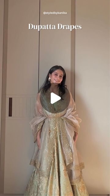 Kanika Baid | Bridal & Personal Stylist on Instagram: "Are you also tired of draping your dupatta as cape or on the shoulder always?

Check these super easy and quick DIY Drapes, perfect to doll you up this festive and wedding season.

Save this reel for the next time you drape your lehenga!

[ lehenga drapes, diwali outfits, diwali GRWM, organza dupatta, dupatta drapes , wedding season 2024 ]" Indian Organza Outfits, Accessories With Lehenga, Draped Dupatta Lehenga, Dupatta Draping Styles For Sangeet, Diy Ethnic Wear, Different Drapes Of Dupatta, Bridal Dupatta Draping Styles Indian, Walima Guest Outfit, Drape Dupatta On Lehenga