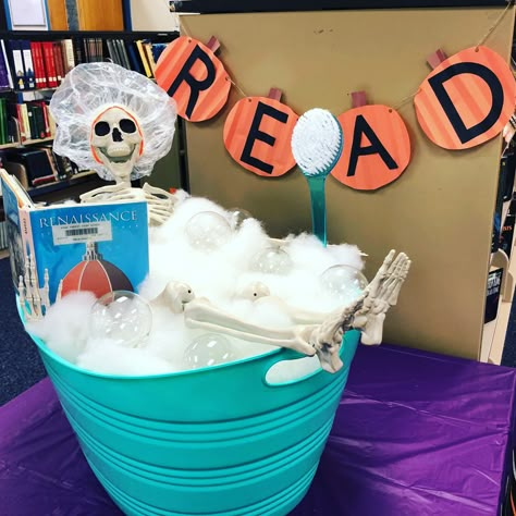 October Library Programs, Halloween Decorations Library, Halloween Library Programs, Halloween Bookfair, Fall Book Displays Library, Halloween Library Bulletin Boards, Halloween Library Decorations, Halloween Library Displays, Library Halloween Decorations