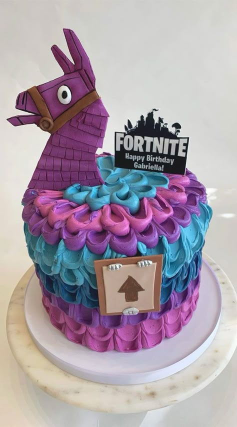 Fortnite cake, Fortnite cake ideas, Fortnite birthday cake, Fortnite-themed birthday cake, Fortnite-themed cake Fortnite Birthday Cake, Cake Fortnite, Fortnite Cake, 7th Birthday Cakes, Video Games Birthday Party, Fortnite Birthday, Pinata Cake, 9th Birthday Parties, Themed Birthday Cakes