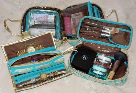 the stylish housewife - traveling in style with stephanie johnson travel cases!!! Stephanie Johnson, Travel Cases, Travel Organization, Travel Case, Getting Organized, Cool Patterns, Travel Style, My Mom, Travel Essentials