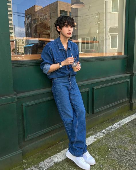 Men 2023 Outfit, Denim For Men Outfit, Denim Outfit Ideas For Men, Outfit Inspo For Men Casual, Denim Mens Outfits, Denim Outfits 2023, Men All Denim Outfit, Denim Aesthetic Men, Mens All Denim Outfits