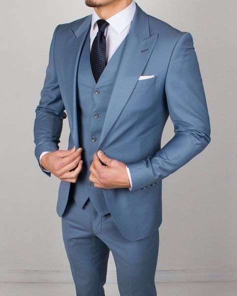 Mens Wedding Attire Grey, Light Blue Suit Wedding, Grey Blue Suit, Mens Suits Navy, Blue Tux, Blue Sport Coat, Best Wedding Suits, Summer Suits Men, Light Blue Suit